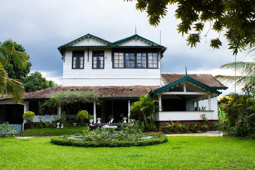 Wattarantenna Bungalow Kandy Eksteriør billede